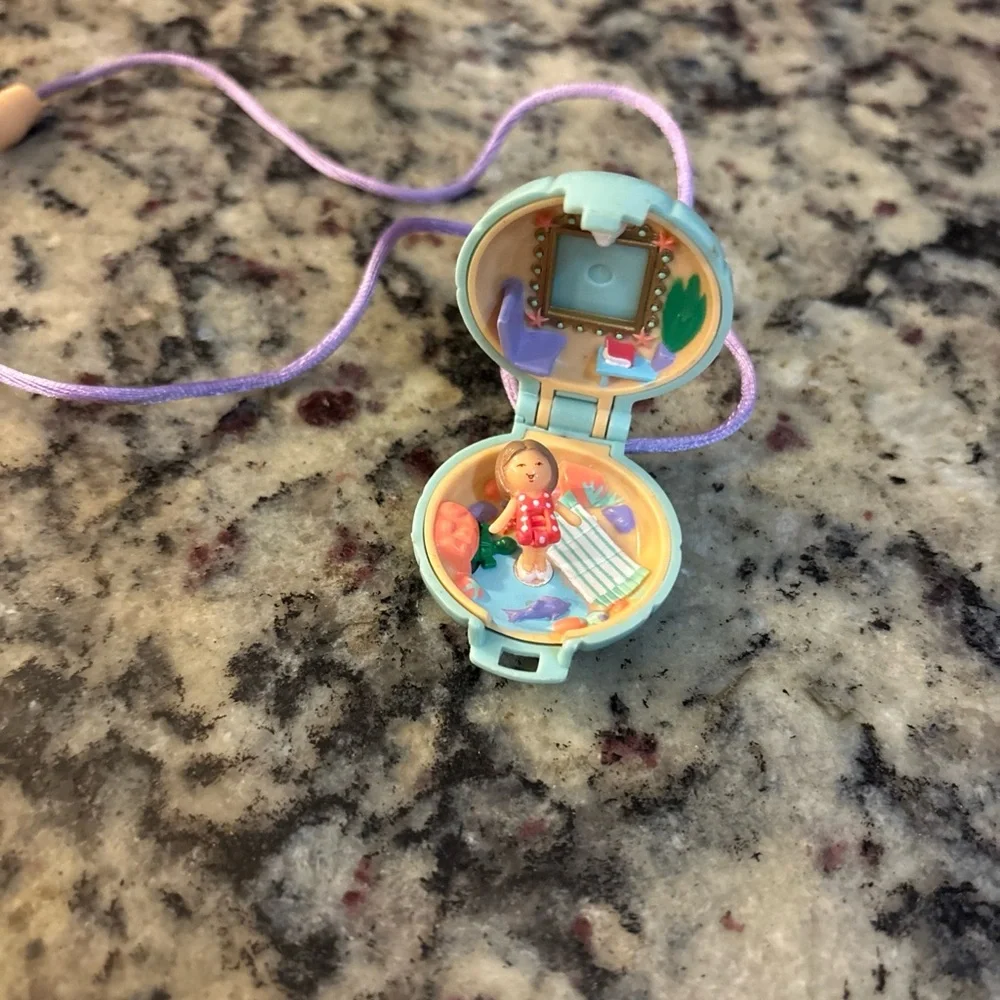 Vintage polly pocket necklace with Purple Cord - Picture 1 of 7